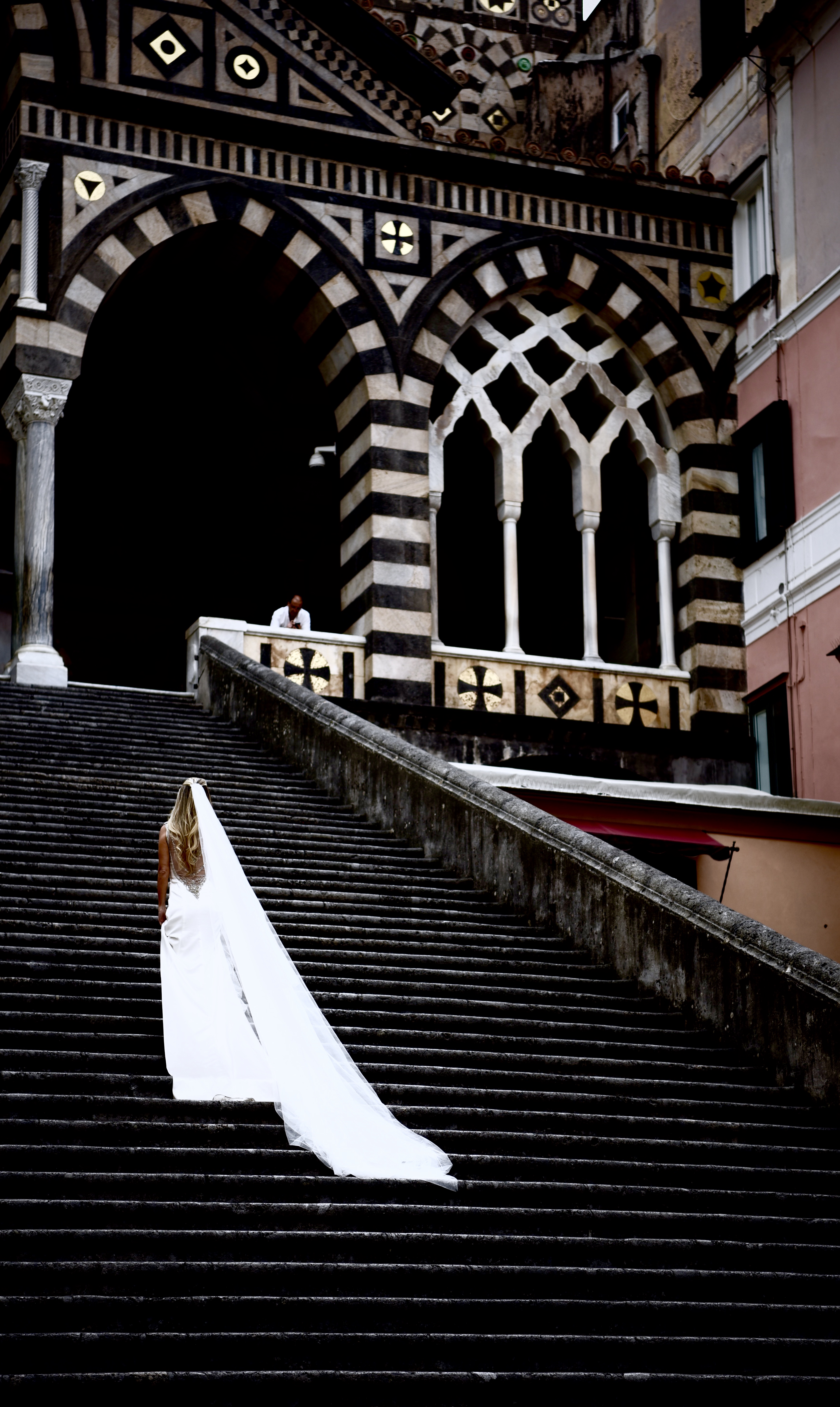 Amalfi Duomo Wedding Dress Stairs Bridal Coast DNXB dongnanxibei